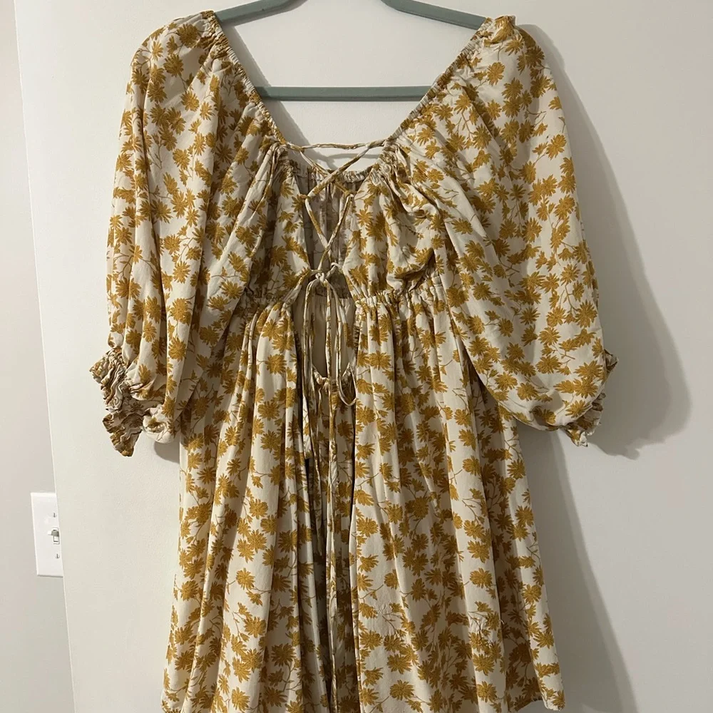Magnolia Boutique Floral Mini Dress in Mustard and Cream - Picture 2 of 4